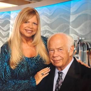 Meet your Posher, Debbie